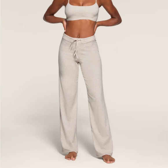 looking for Cotton jersey straight leg pants alternative : r/SKIMSbyKKW